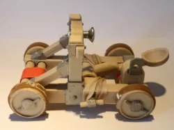 Working toy catapult for kids inspired by AoE