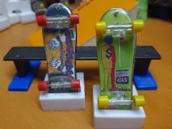 Fingerboard Stand (for big Plastic Fingerboards)