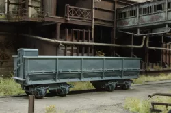H0 iron ore car (low sides, brake cab)