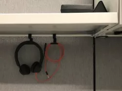 Headset Hanger for Office Cubical
