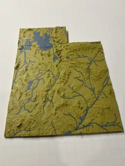 Utah topographic map with rivers and lakes