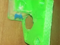makebot, insertion of a brush near to the pinion