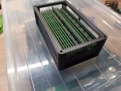 DIMM+SO-DIMM stackable holder