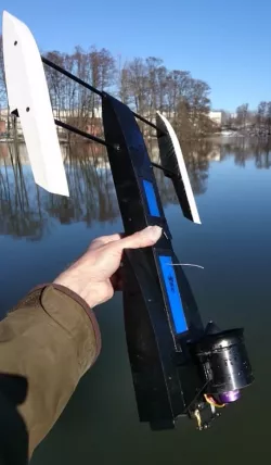 EDF Sponson/Rigger boat