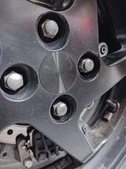 Honda vfr 800 fi rim plug snap fit