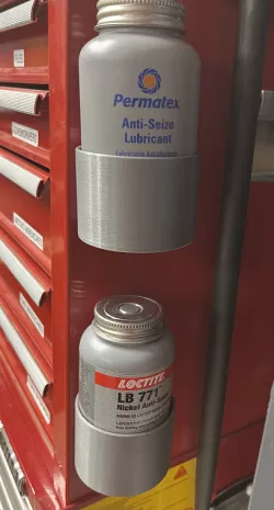 8oz Magnetic Bottle Holder