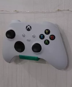 Xbox controller wall mount