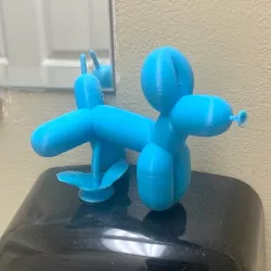 Peeing Balloon Dog