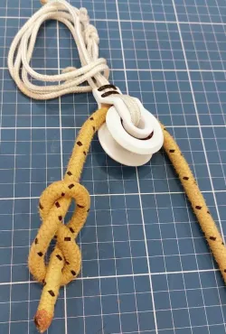Lashing Block / Pulley Block with double ball bearing (6 mm plastic polished balls available on market) 