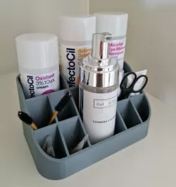 Makeup organizer