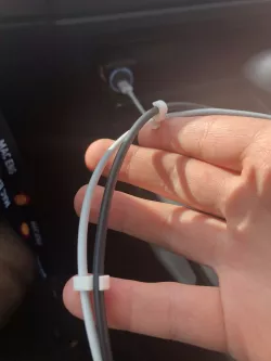 Dual 3.5 mm Cable Clip