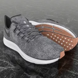 NIKE 3D RUNNING SHOES -GREY Low-poly 3D model