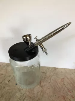 Airbrush Cleanpot