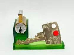 KiK Cylinder Lock Display Stand