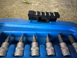 toolbox lock slider