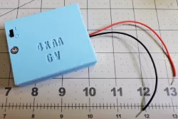 4 X AA Switched Battery Box
