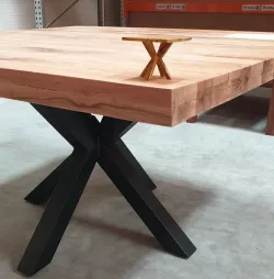 Star Table Doll House 1:12
