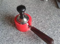 Espresso tamping station (E61 Brewhead)