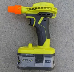 Ryobi to Leafield valve connector