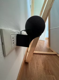 Amazon Echo Dot 4.th gen Plug Mount EU version