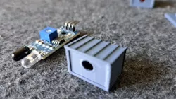 Electric shelter model H0 railroad for photo sensor