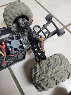 Hosim RC car upper arm replacement