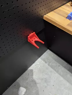 25mm pegboard gun stand