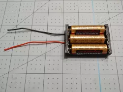 AA Battery Holder -- 3 in Series, Abreast