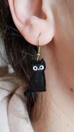 Cat Earring