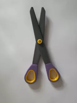 Toy scissors
