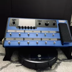 Line 6 Helix or Narrow Pedalboard Tall Angled Floor Riser