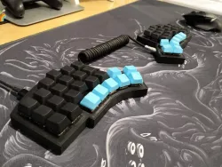 Handwired Kyria Split Keyboard