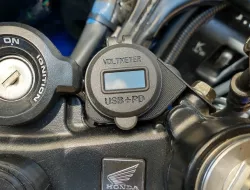 Honda VTR1000F 12V to USB bracket