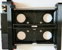 Customizable, 3D-Printable motorized reading aid with toggle button for the iPad