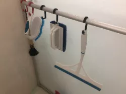 Hook for the shower door. fits 18mm tube
