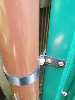50mm Mini Gutter Downpipe Corner Bracket