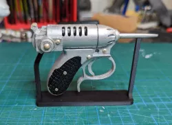 Display Stand for The Noisy Cricket (Men in Black) 