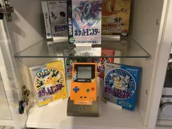 Gameboy Color Stand angled with support