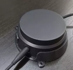Under desk mounting bracket for headpone controller - Bose QC35 II