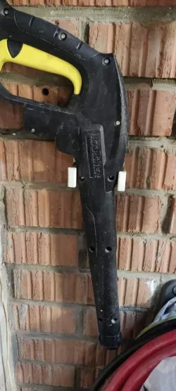 Karcher pistole wall mount