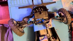 Rising Fighter with Traxxas suspension bits