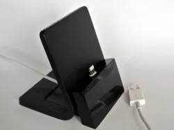 iPhone stand