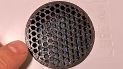 vent grid with hexagonal pattern D50