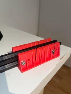 2020 Profile Sawing Jig (90° and 45°)