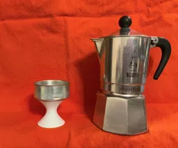 Moka Hyperbola