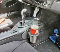 Porsche 996 - cup holder