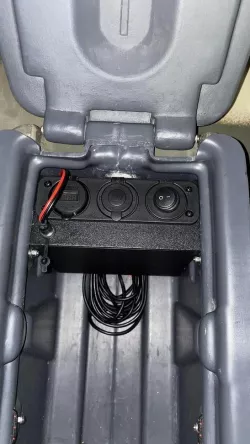 3 Waters Big Fish 120 Pod Battery Box 10ah