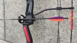 EK Archery / Poelang Buster Bow Arrow Rest