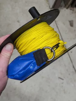 Throwing line reel (unclippable) - Bigger