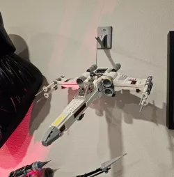 Wall Mount LEGO (75301) Star Wars Luke Skywalker's X-Wing Fighter